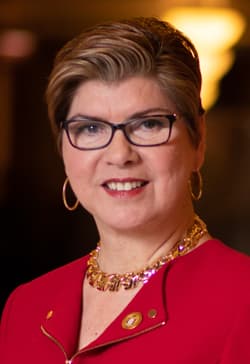 Profile picture of Nellie Pou